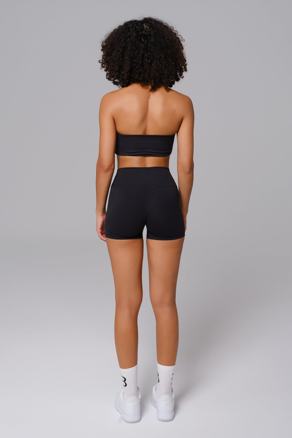 Short Aria - Preto