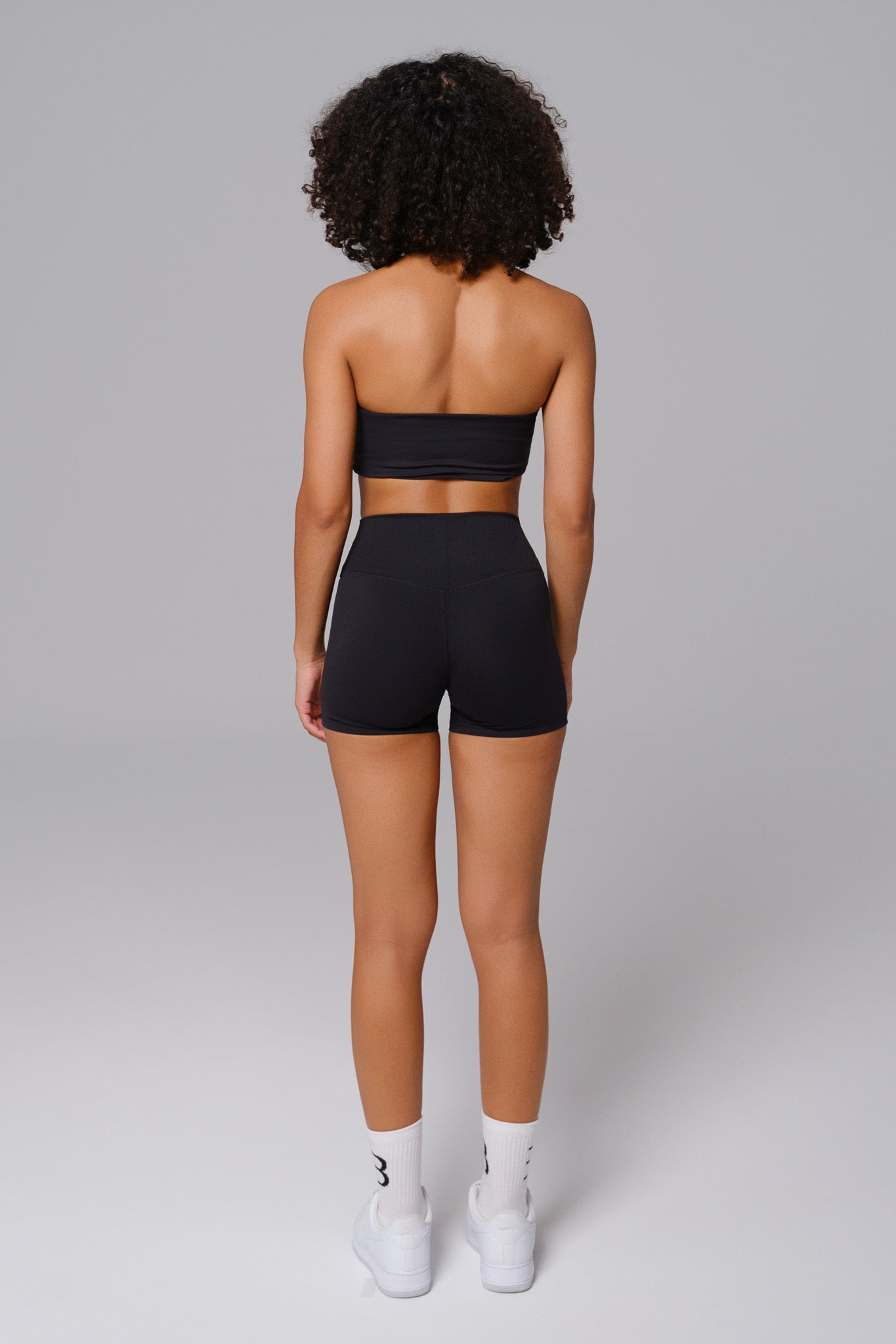 Short Aria - Preto