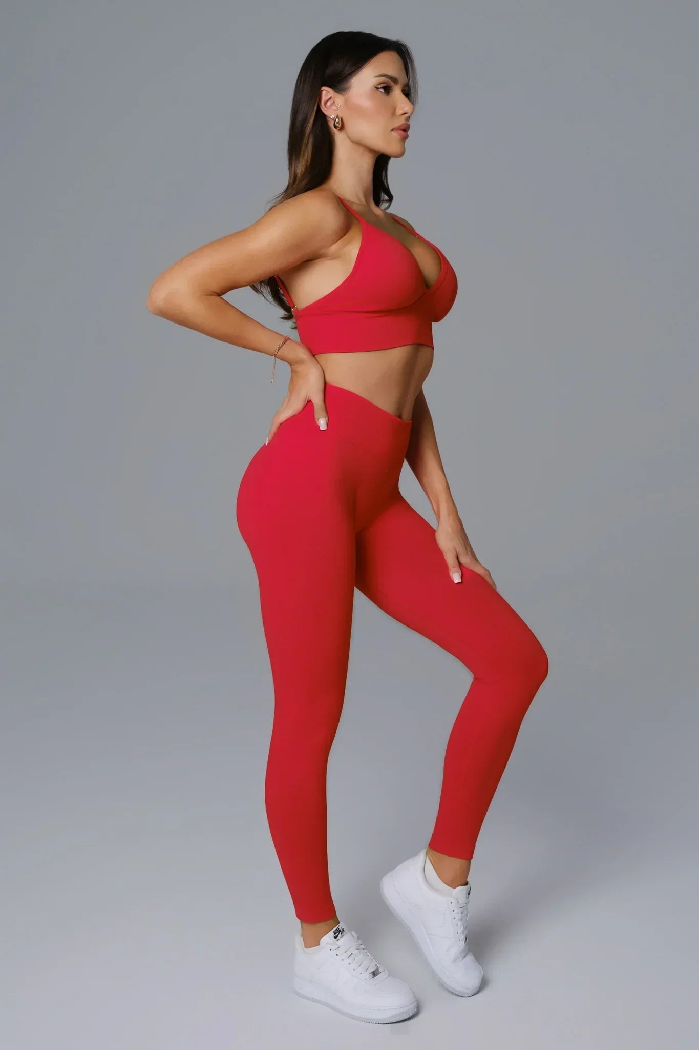 Asha Sports Bra - Rouge Red