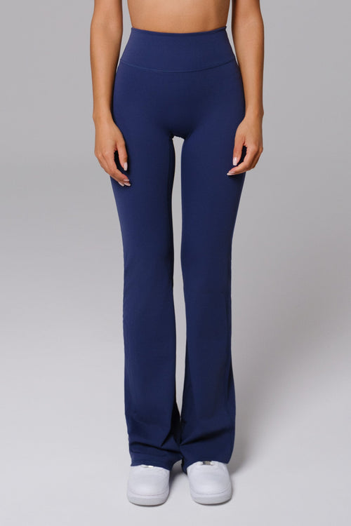 Calça Flare Ísis - Azul Marinho