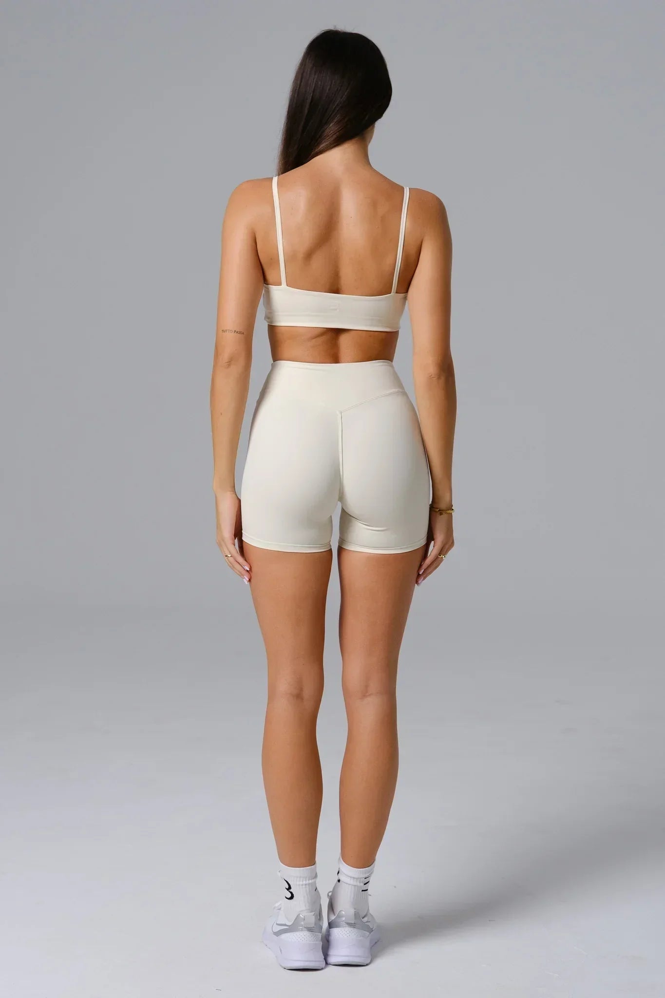 Zoe Sports Bra - Soft Cream