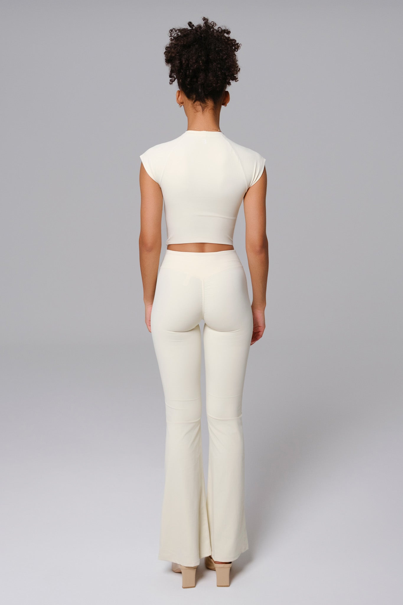 Zoe Flare Leggings - Soft Cream