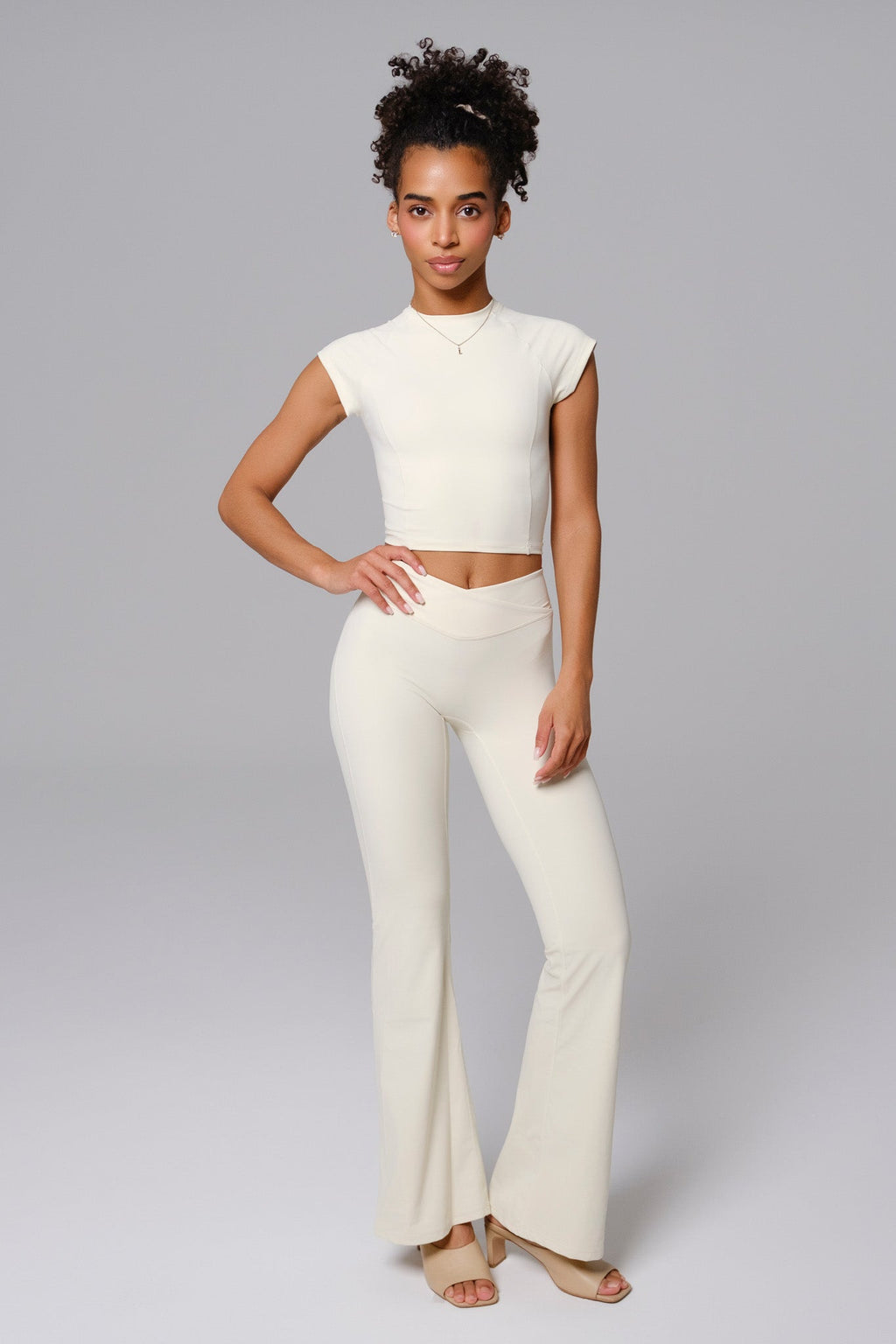 Zoe Flare Leggings - Soft Cream