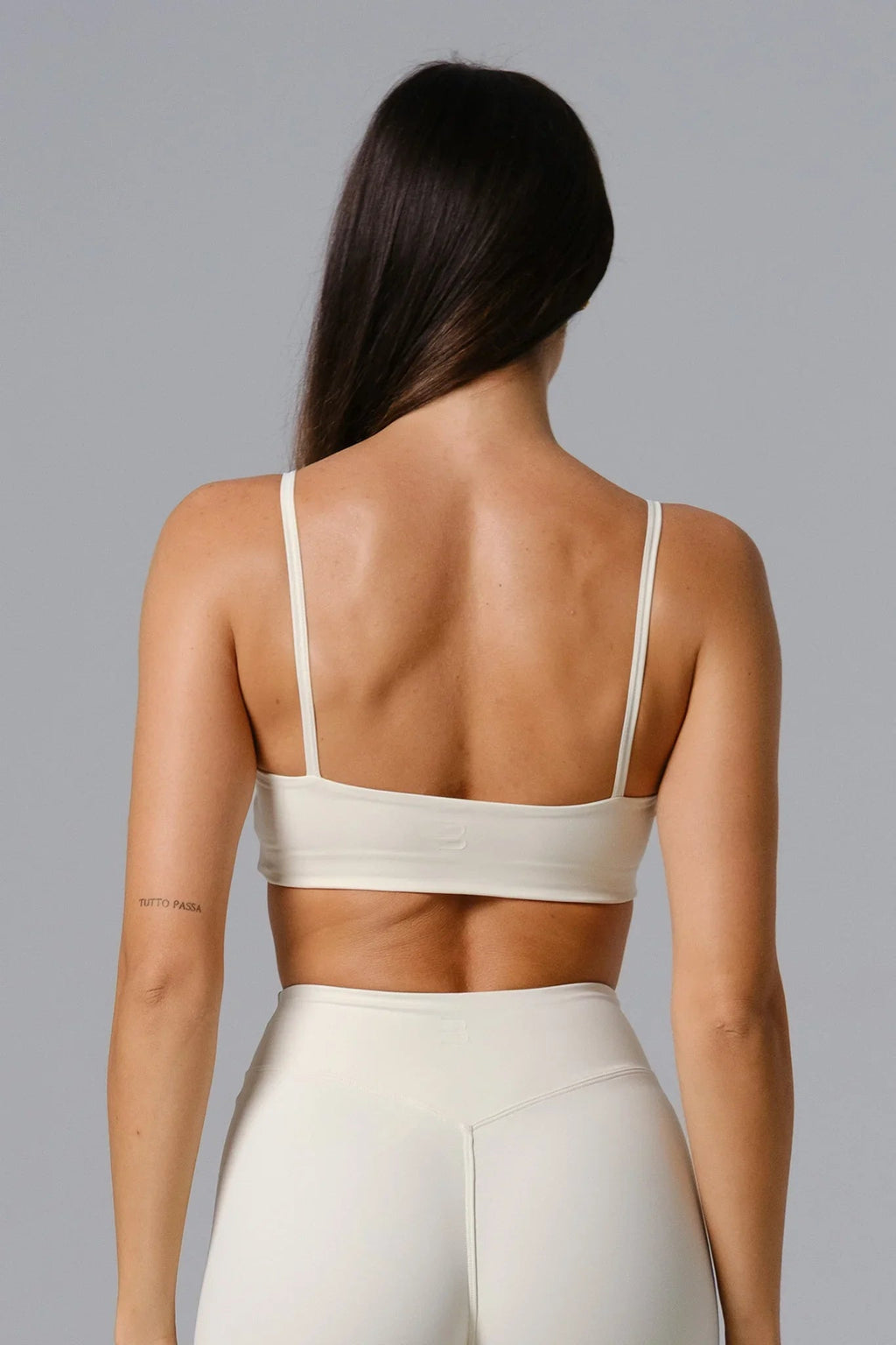 Zoe Sports Bra - Soft Cream